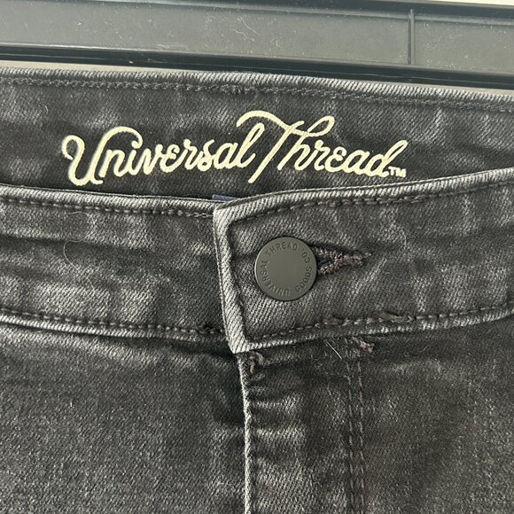 Universal Thread Distressed Black Jeans – Size 18 - Picture 2 of 4